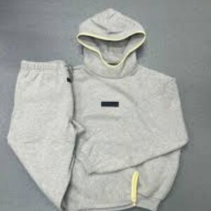 Essentials Kids Set in Oatmeal Gray W/ Yellow Trim- HARD TO FIND!! SEND OFFERS!!